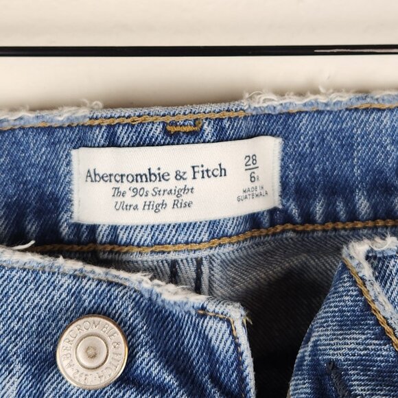 Abercrombie & Fitch The '90s Straight Ultra High Rise Ripped Jeans sz 28/6R - Picture 9 of 11